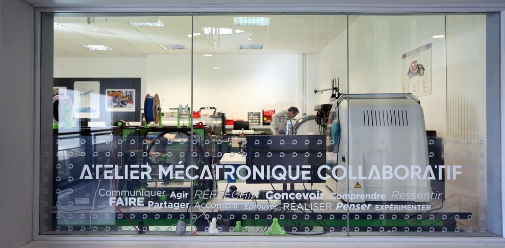Atelier mécatronique à Polytech Annecy-Chambéry